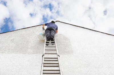 Peinture extérieure à Avon-les-Roches — façades et ravalement